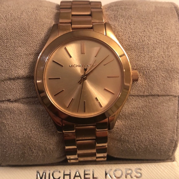 Michael kors rose gold watch